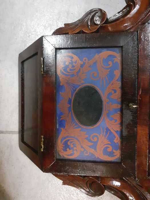 Стар американски стенен часовник с махало