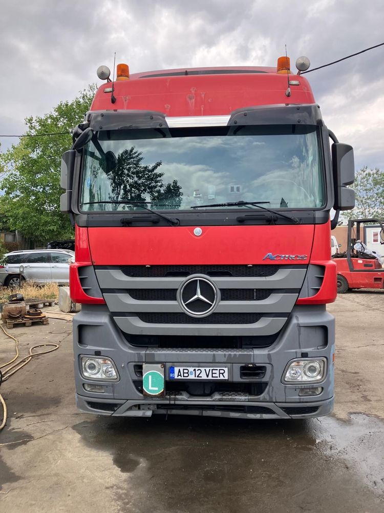 Mercedes Actros 1844 si Mercedes Actros 1848