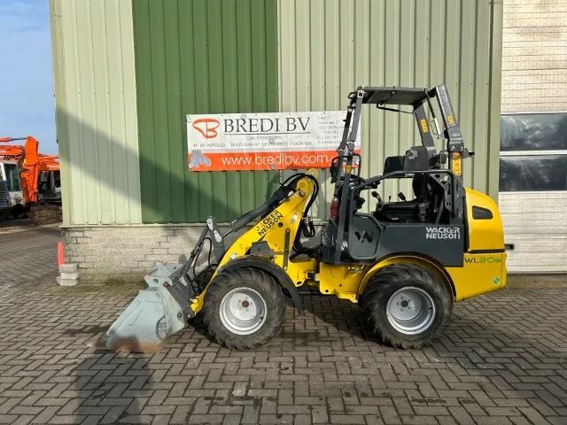 Wacker Neuson eLader WL 20 Mini vola electrica