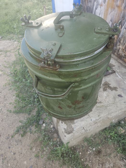 Продам термос военный для пищи