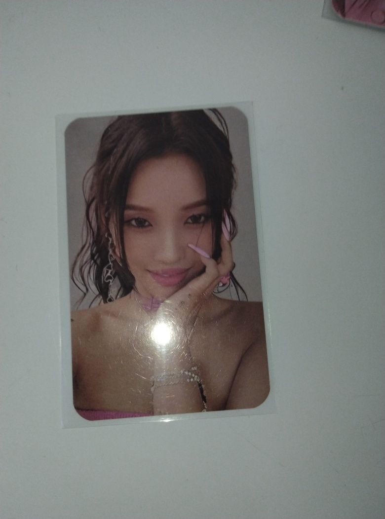 Official card-new jeans and g-idle