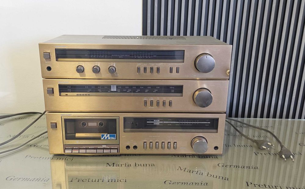 Linie audio 3 piese Sharp - import Germania