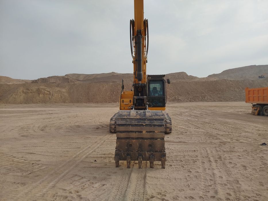 Ekskavator 1.3 kub yangi 2025 noyabr