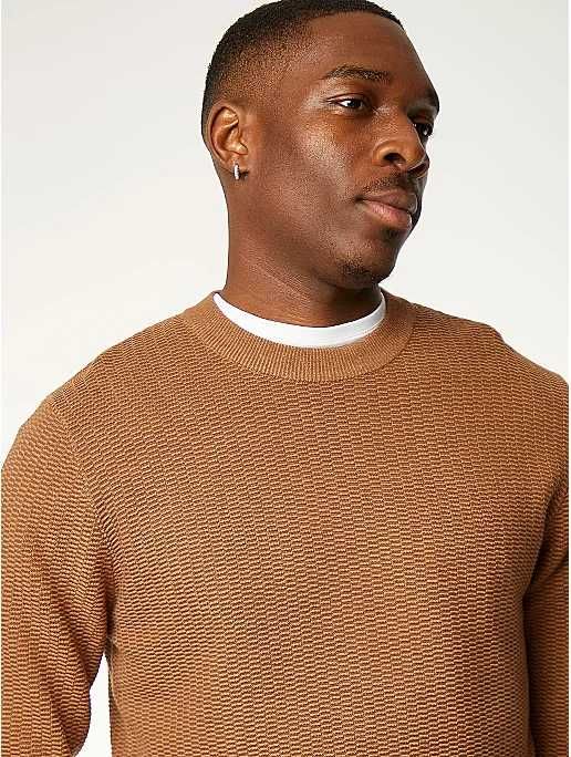Pulovere S , M , 2XL, 3XL