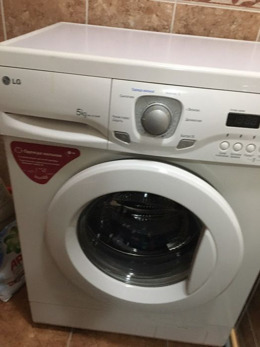 Продаю стиральную машину