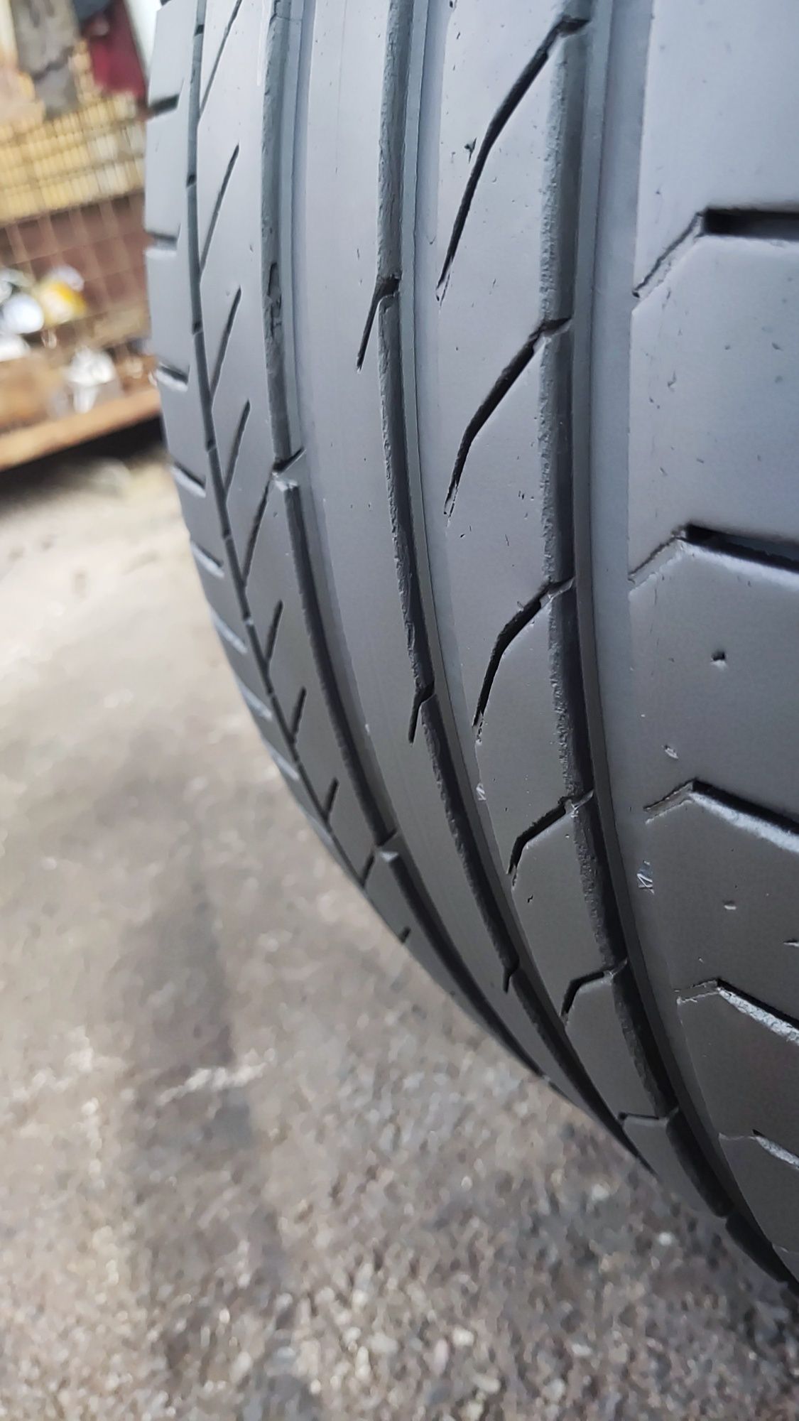 2бр. летни гуми 265/30/20 Continental Premium Contact 5
dot22
6.7mm
До