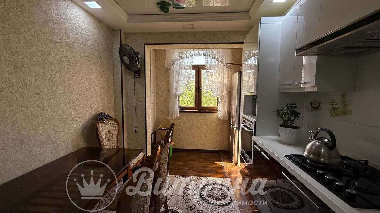 2 х комнатная квартира на Яшнабадском районе ориентир Циалковский.