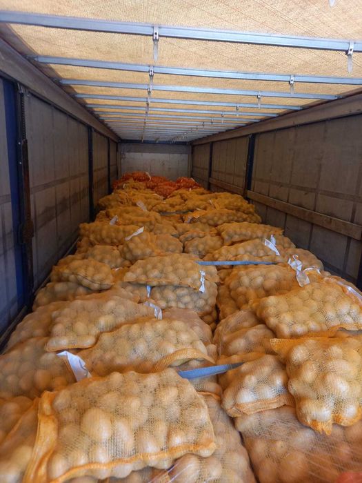 Vand cartofi consum,extra calitate