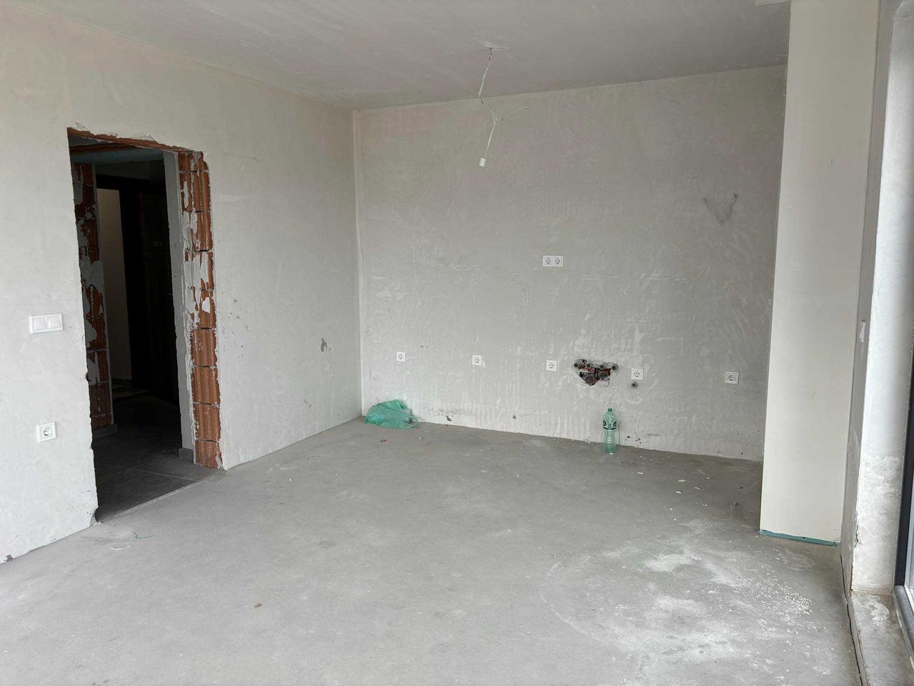 Продава се Двустаен апартамент в Пловдив, Каменица 2 - 71 кв.м за 1592 €/кв.м - Снимка #3