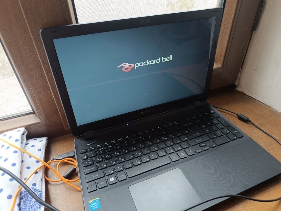Ноутбук Packard Bell.  [Тянет кс 1.6 100 FPS]