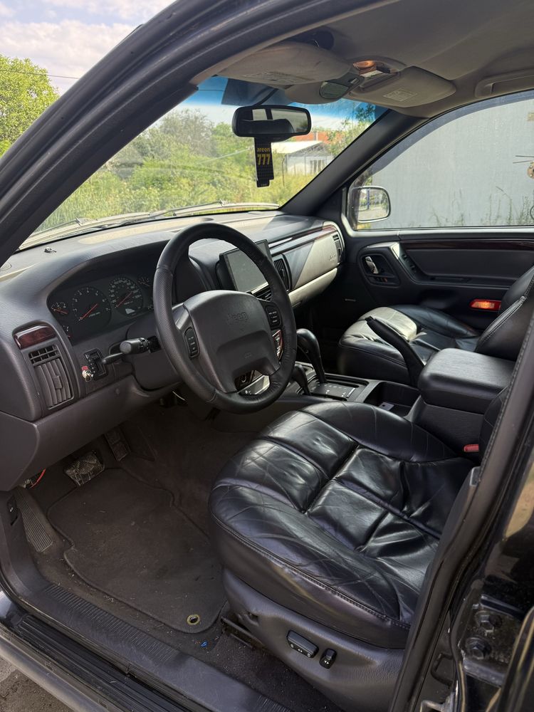 Jeep Grand Cherokee Limited 4.7 Quadra drive