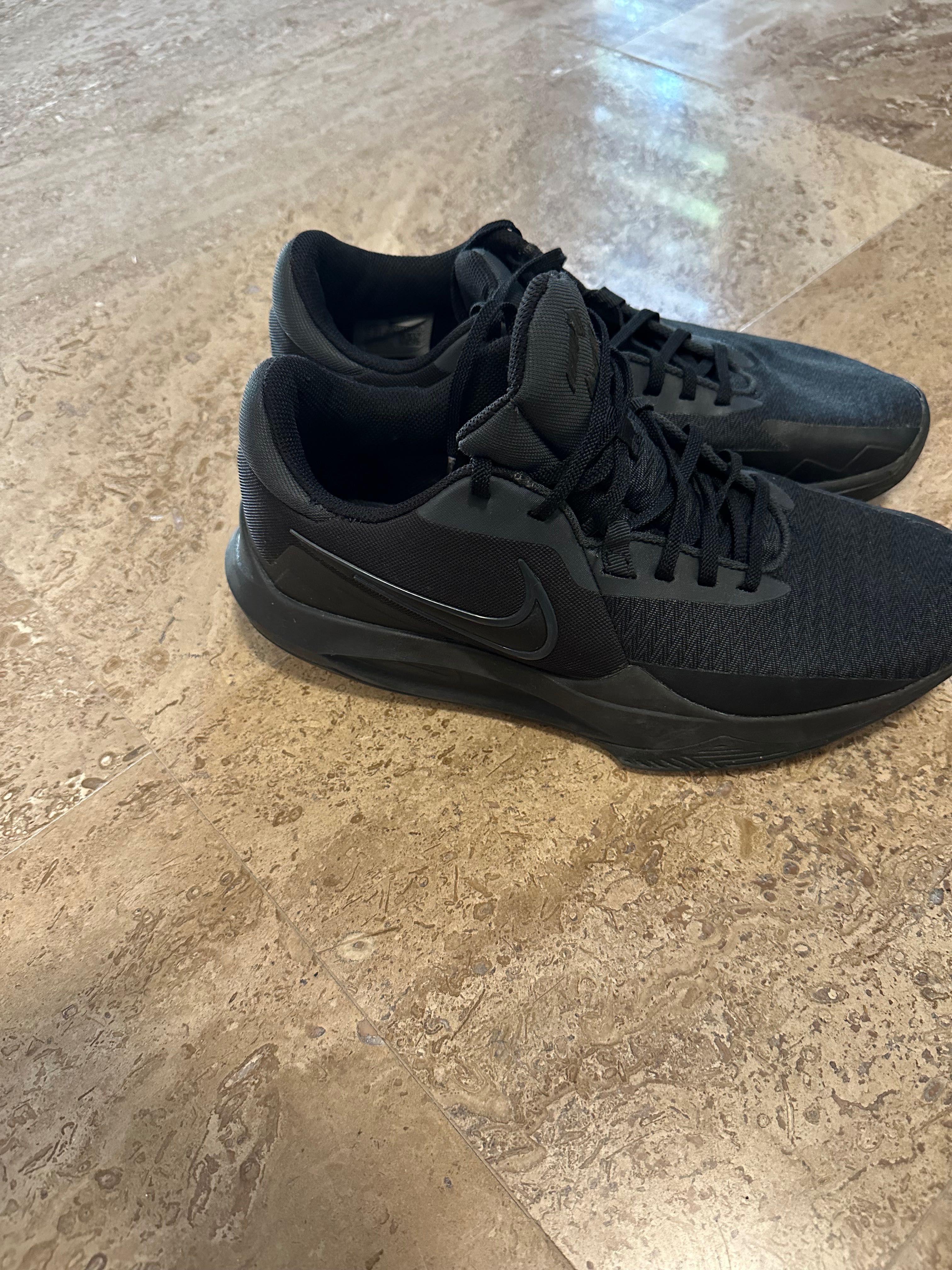 Оригинални маратонки Nike, номер 44,5