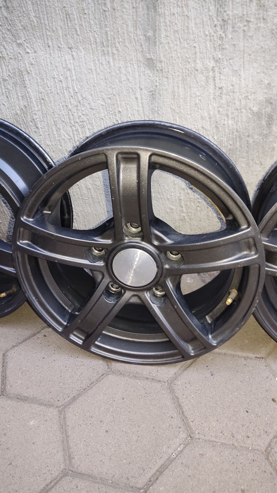 Диски от Нивы r15