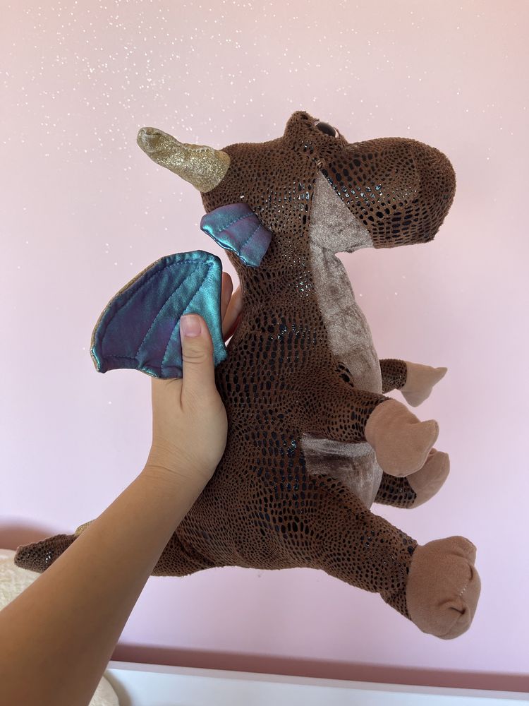 Плюшена играчка драконче