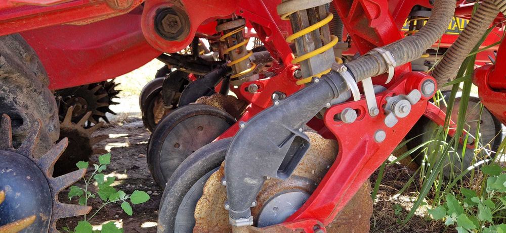 Semănătoare pneumatica de precizie VÄDERSTAD TEMPO TPF 8
