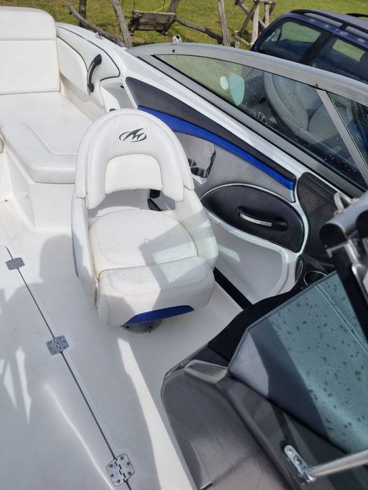 Катер Monterey 217 Blackfin Sport