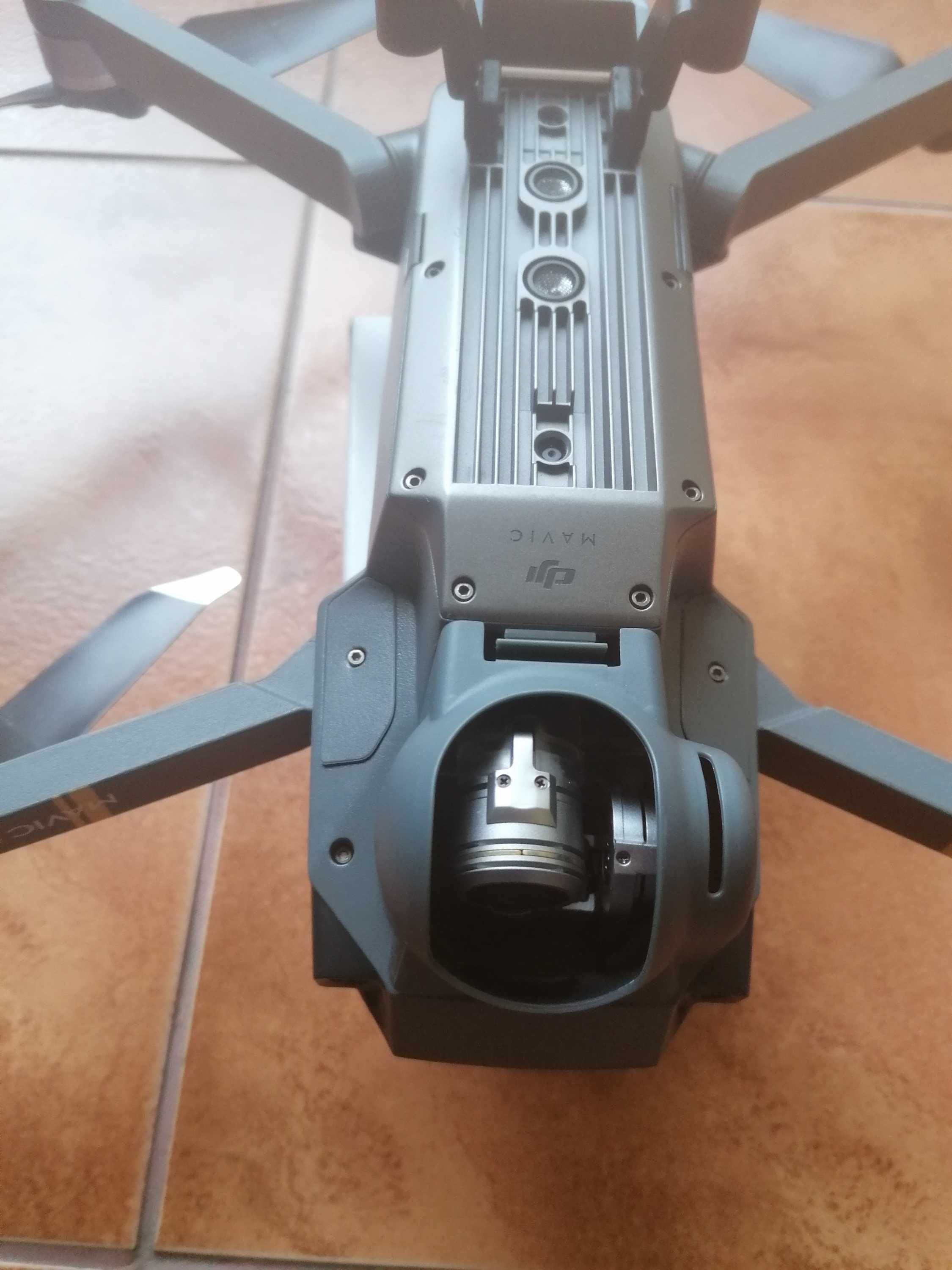 DJI Mavic Pro с 3 батерии, аксесоари и оригинална чанта