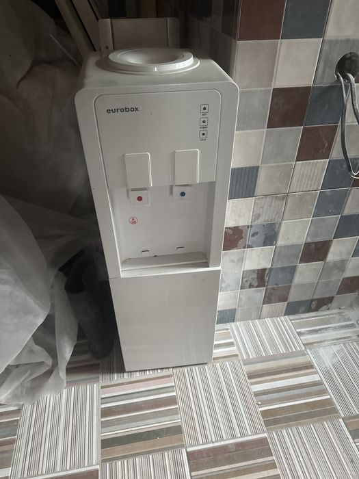 Продам диспенсер