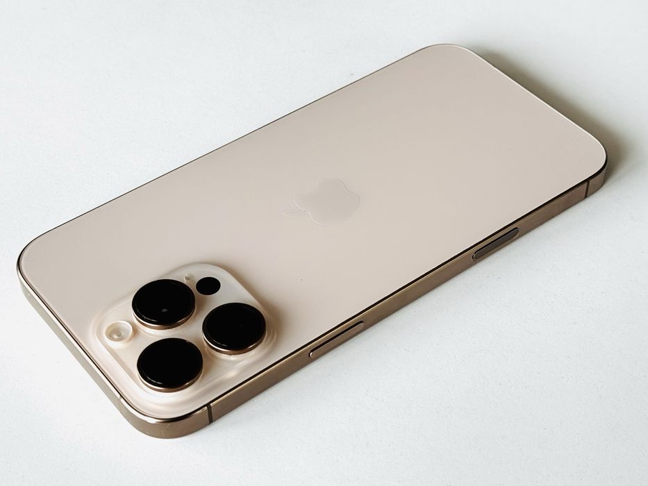 Iphone 16 Pro Max 256GB Desert Titanium Гаранция 6 месеца
