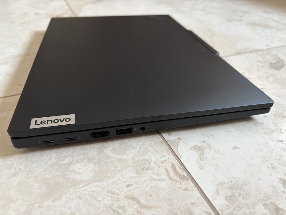 Lenovo Thinkpad T14 gen5, 32gb Ram, core ulta 5 135H - 18cores