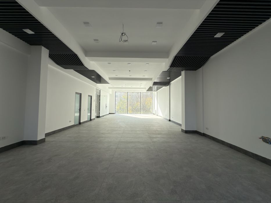 Сдается помещение на Паркентском, под коммерцию 720м2