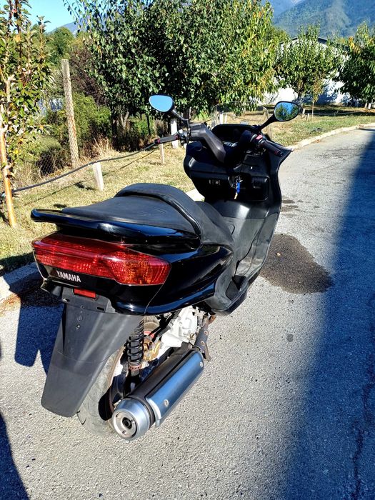 Продавам Yamaha majesty 250