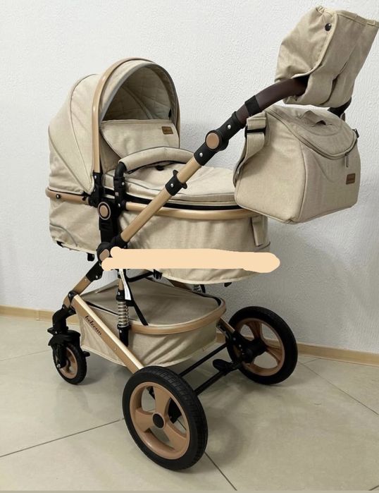 Продам детскую коляску 3в 1