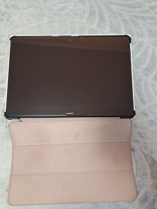 Huawei MediaPad T5 – 10.1", 2GB RAM, 32GB + accesorii