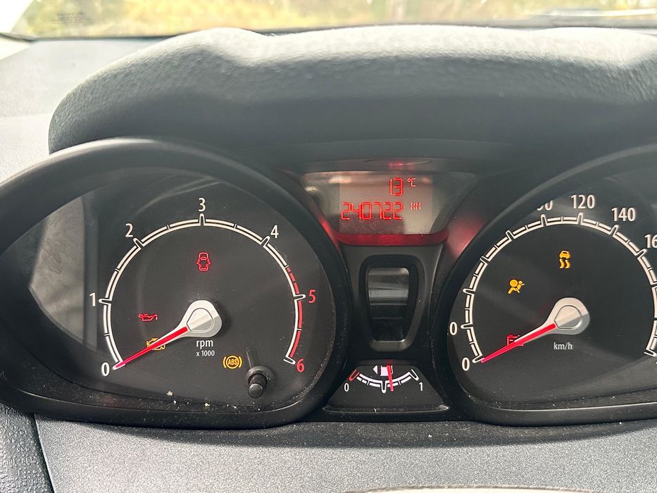 Ford Fiesta 1.6 TDCi 2011 – avariat