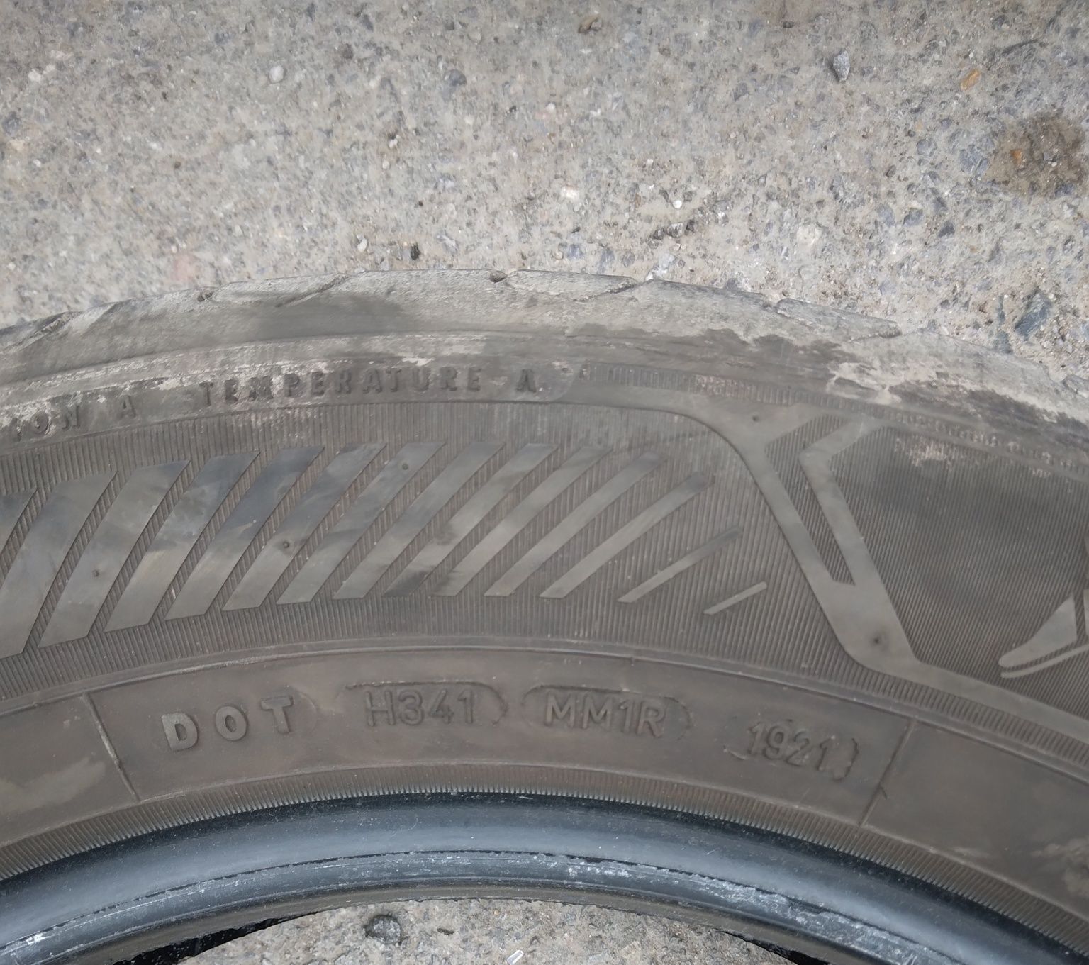 2бр.Goodyear EfficientGrip2 SUV 225/60R17