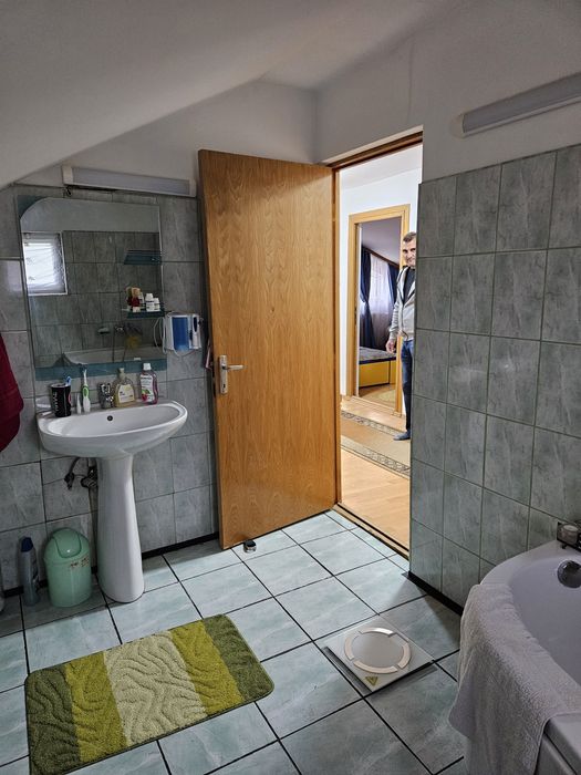 Casă cu etaj + teren 700 m² de vânzare – Găvana, Pitești