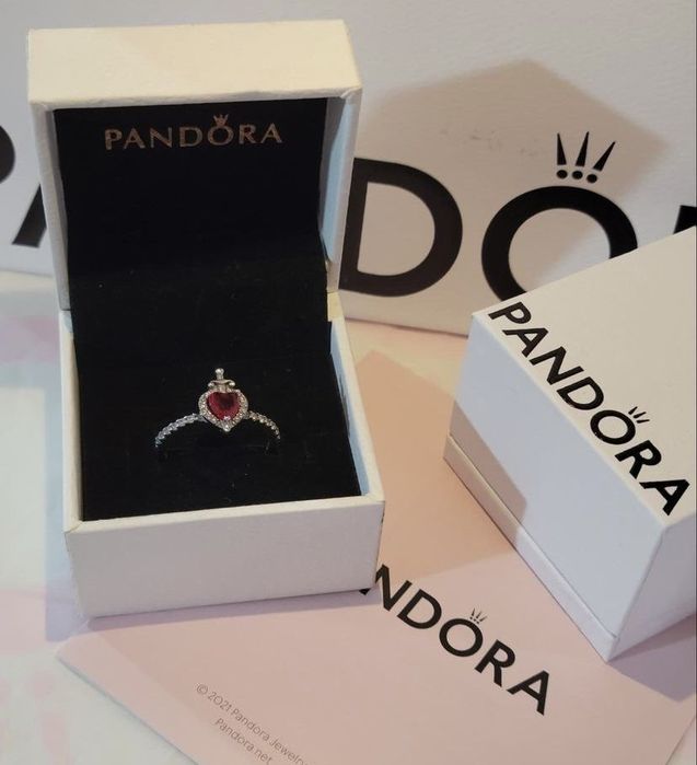 Inel Pandora argint 925 inima rosie disney villains regina cea rea