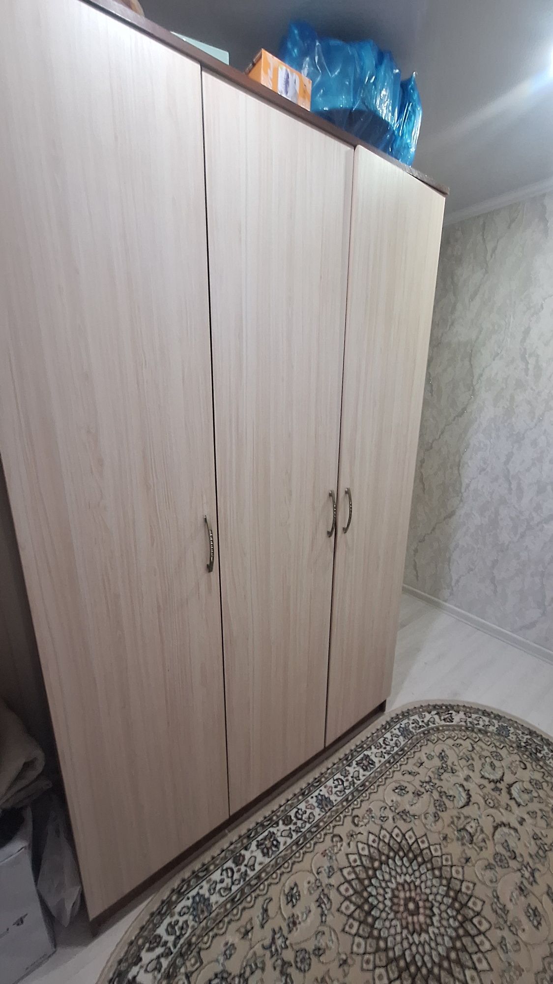 Продам шкаф для одежды
