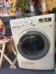 Uscator de haine 9kg whirpool