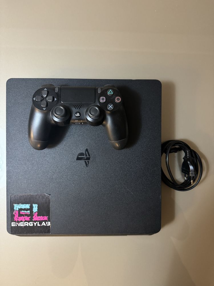 Ps4 slim 1TB+controller