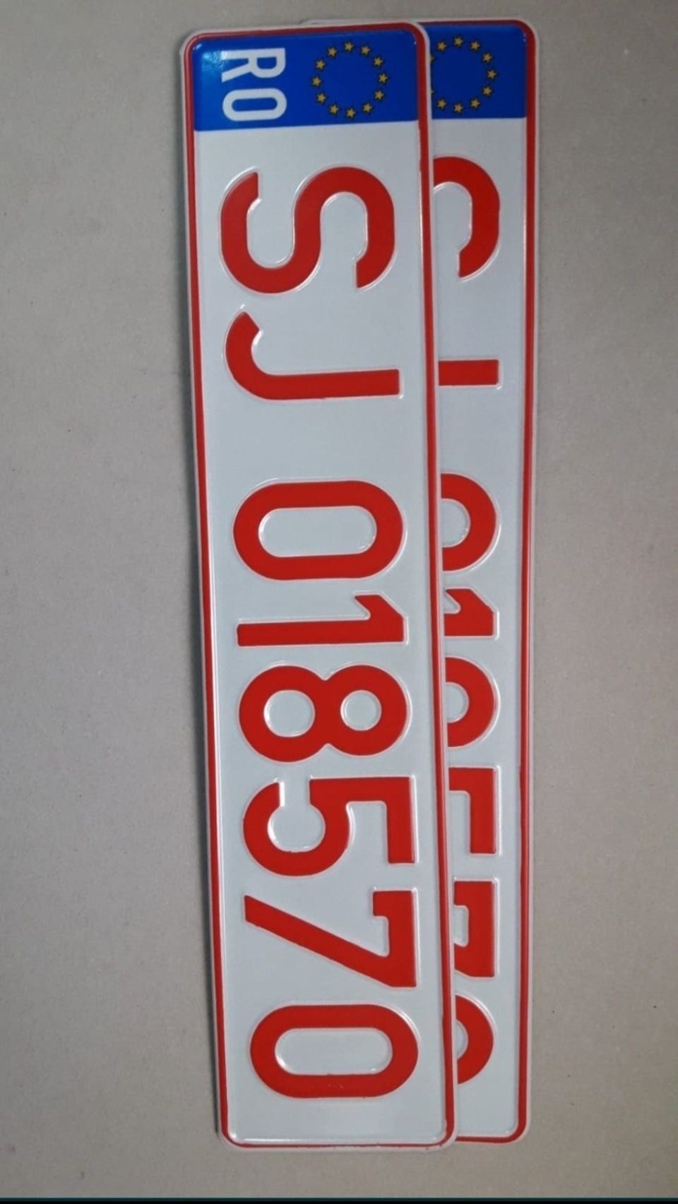 Numere auto ornamentale personalizate