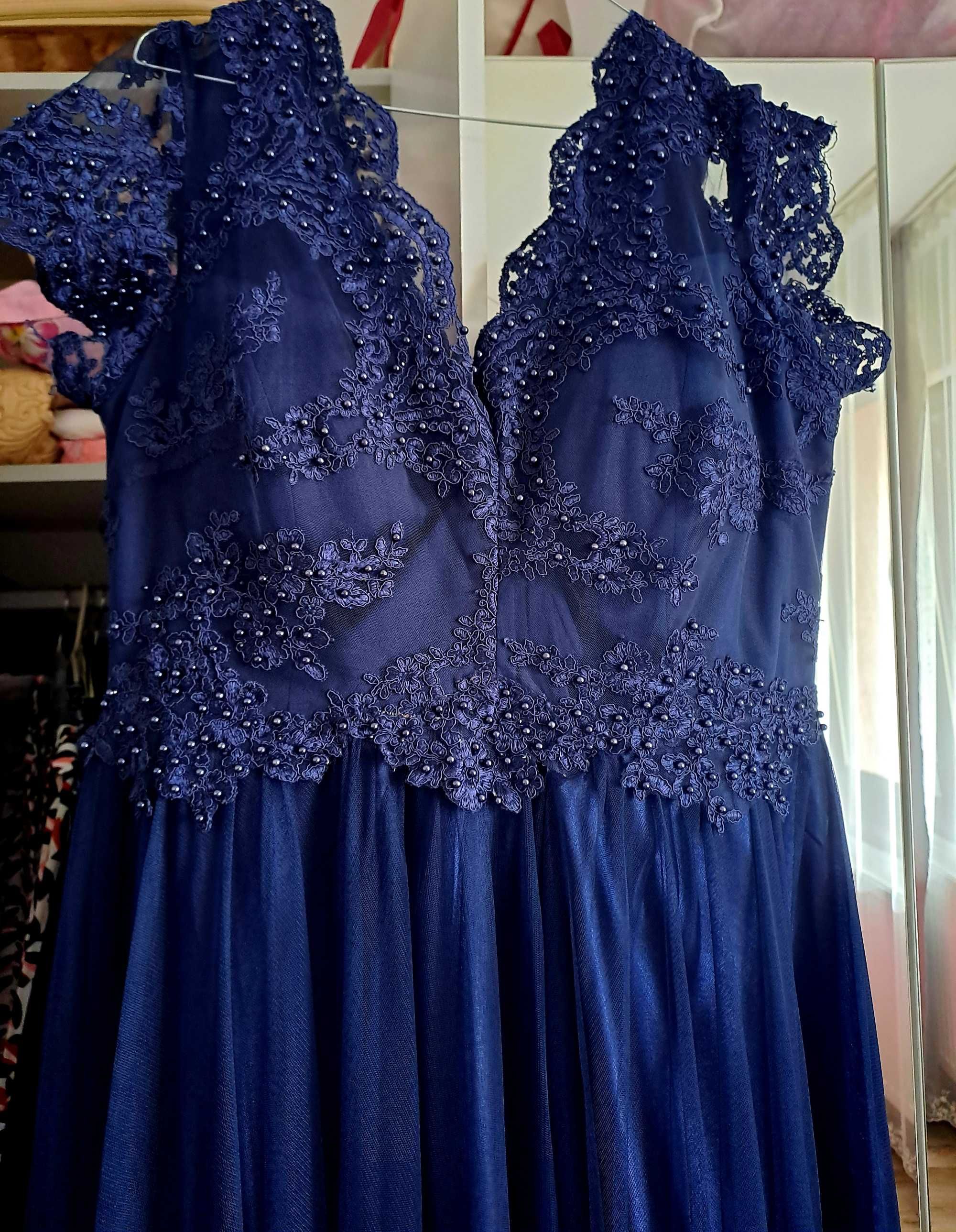 Rochii elegante lungi - neagra noua si bleumarin purtat o singura data