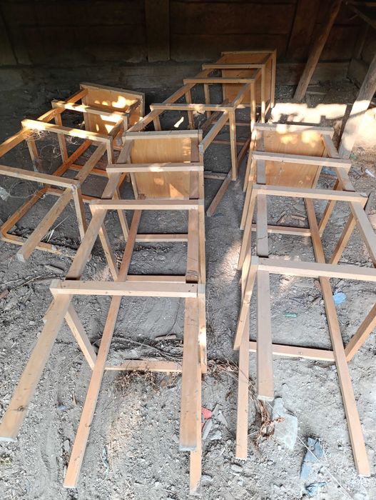 4 stativi lemn pentru boxe disco concert