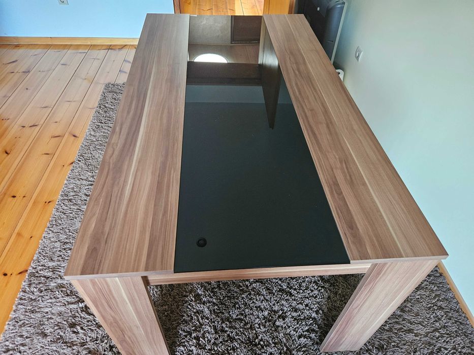 Трапезарна Маса.