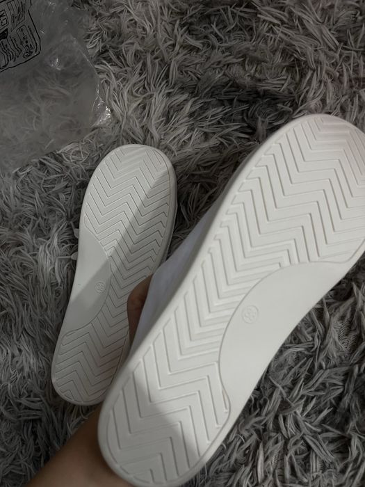 Продам новые мокасины