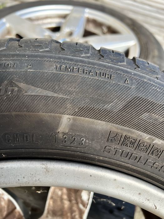 Jante  bmw 5x120 R16 et 30 205 60 R16 iarna dot 2023