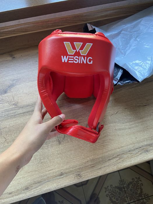 Шлем для бокса новый