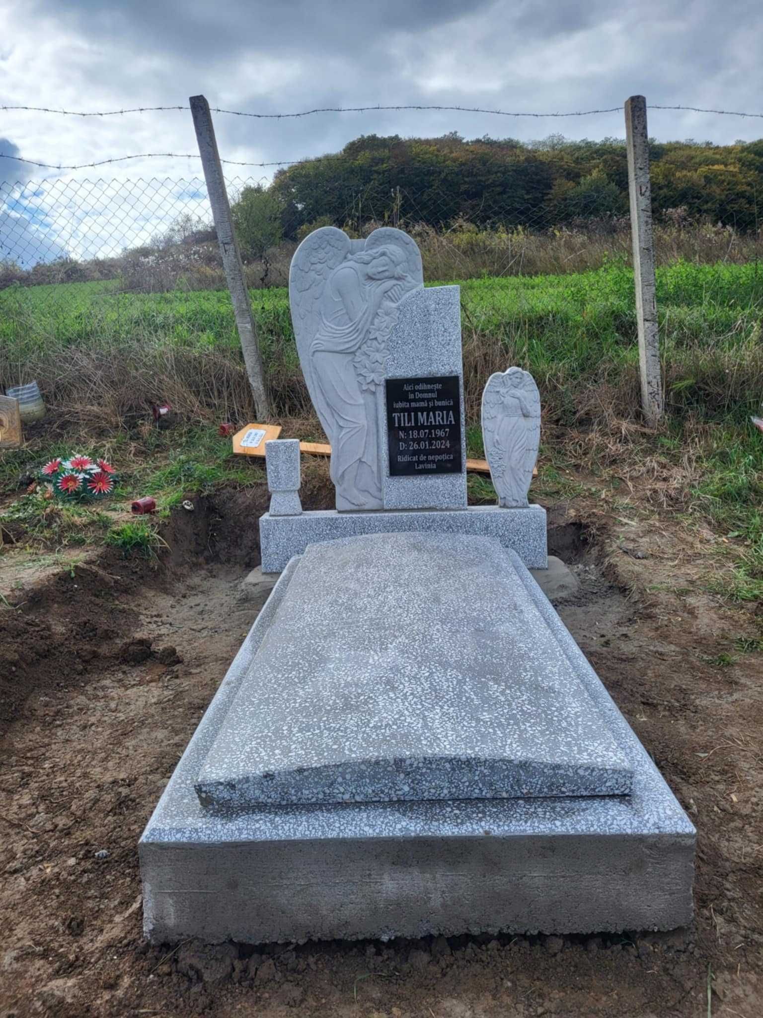 Monumente funerale din mozaic