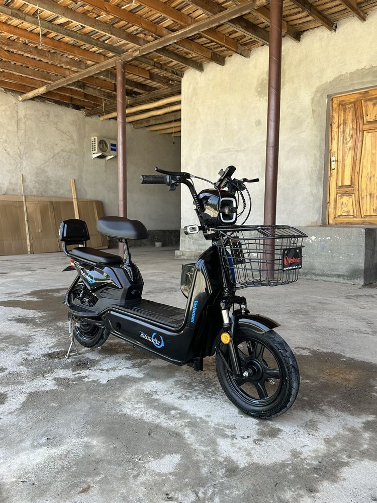 Velomax scuter sotiladi