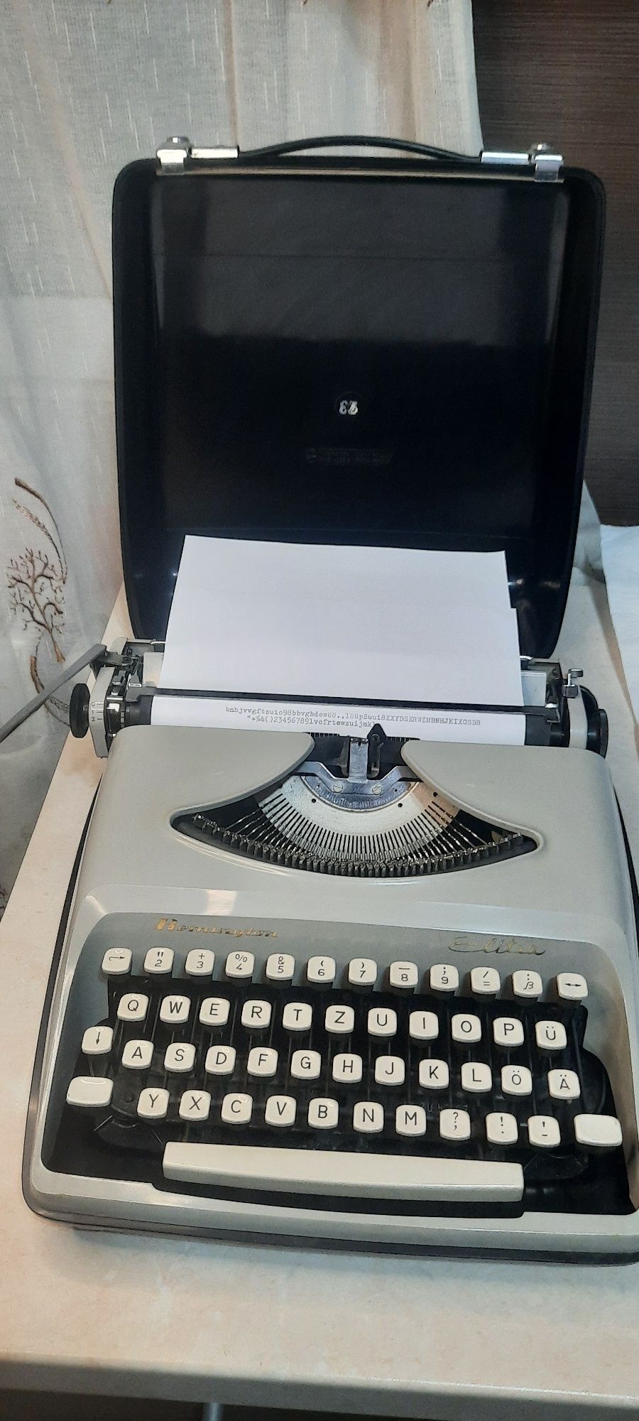 Mașină de scris Remington Elitza 1969 impecabilă