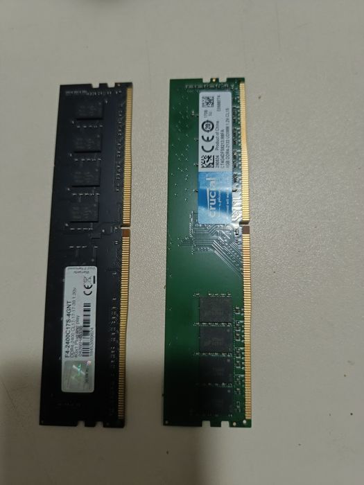 2 module memorie RAM 8GB (2x4gb)/2400mhz perfecta stare de funcționare