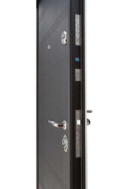 Usa metalica apartament - modern decor