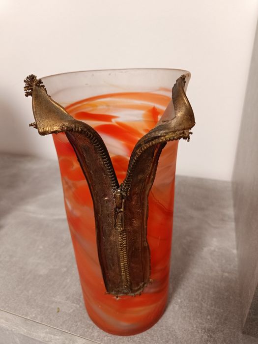 Vaza din sticlă tratată