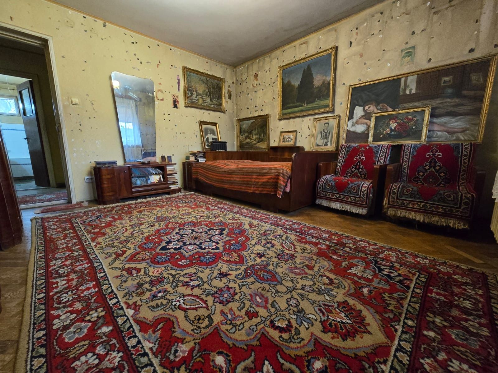 Proprietar vând apartament decomandat 3 camere 90 mp  Brad