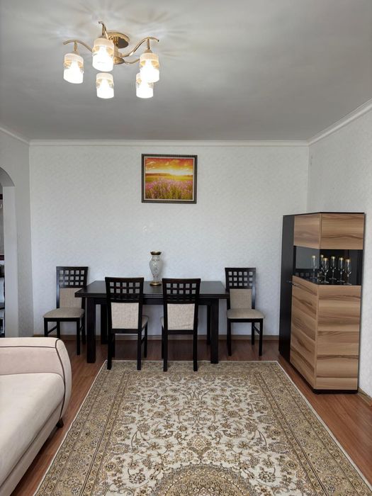 СРОЧНО !!! Продам 3к.кв.р-н Стадион , 65кв.м.